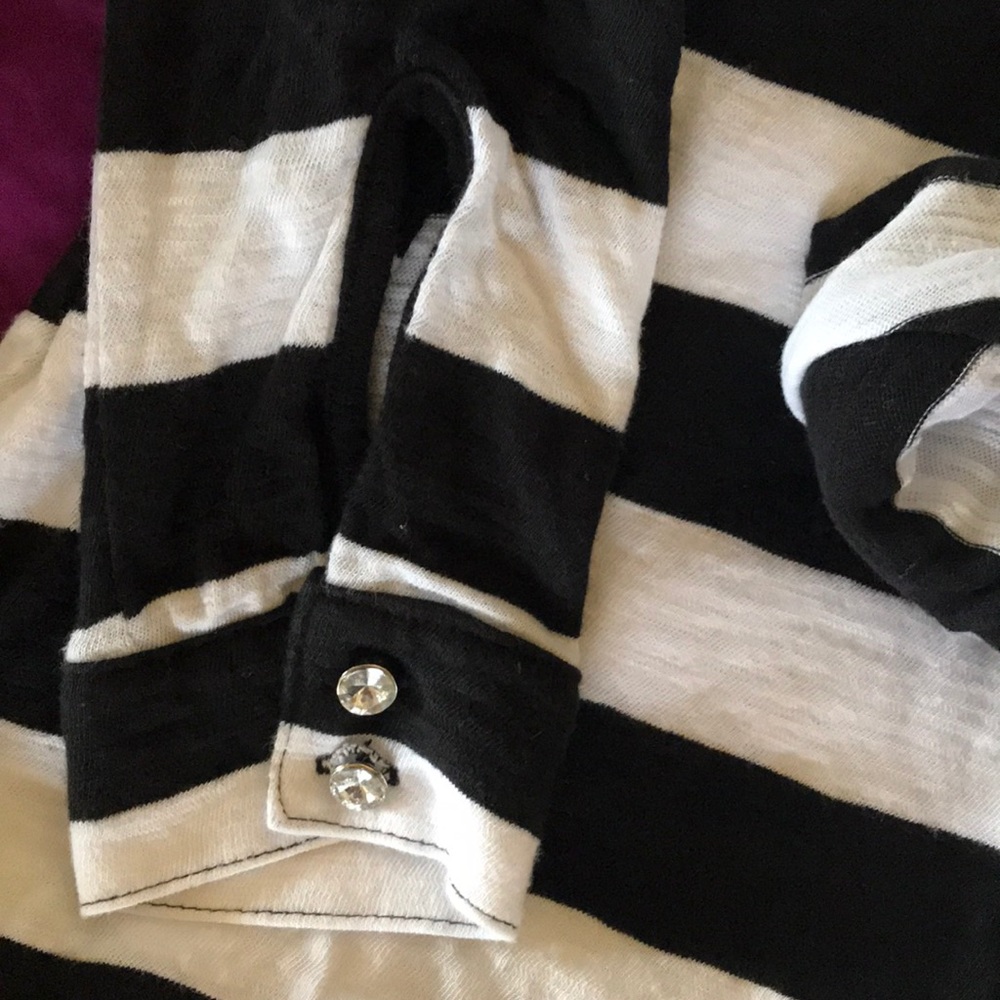 Shirt - Picture 4 of 5